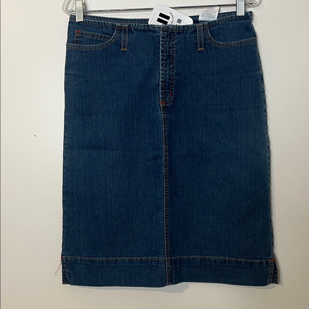 Classic Denim Skirt Dark Wash Midi Skirt with Stretch